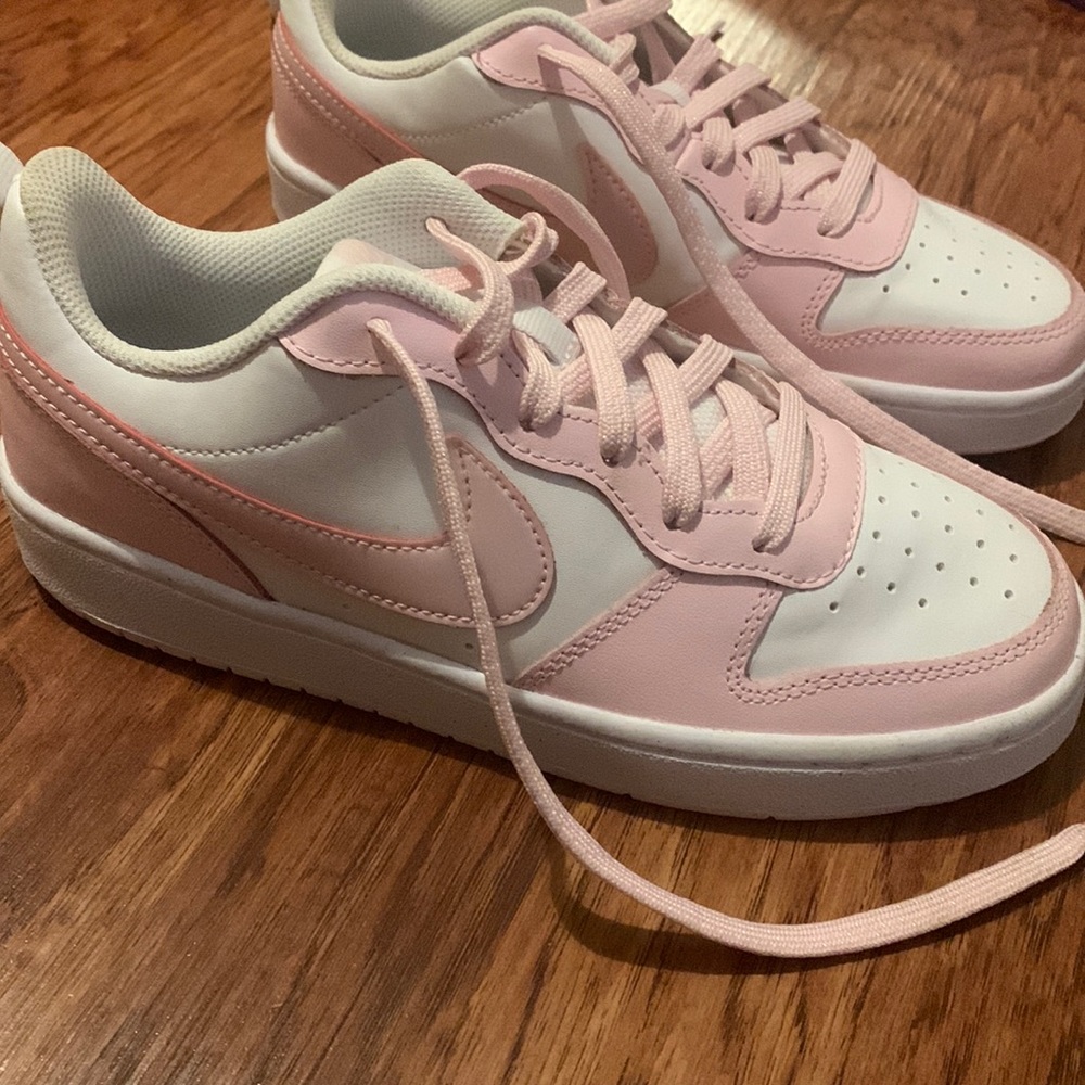 Pink Nike dunks